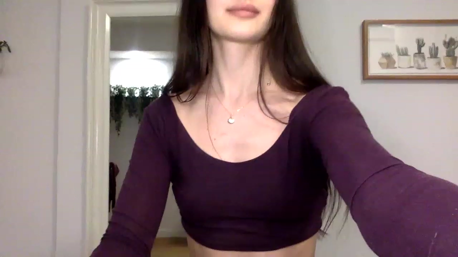Gallery image thumbnail from LunaBanana's myfreecams stream on, 04/03/2023, 01:56 image 5 of 20