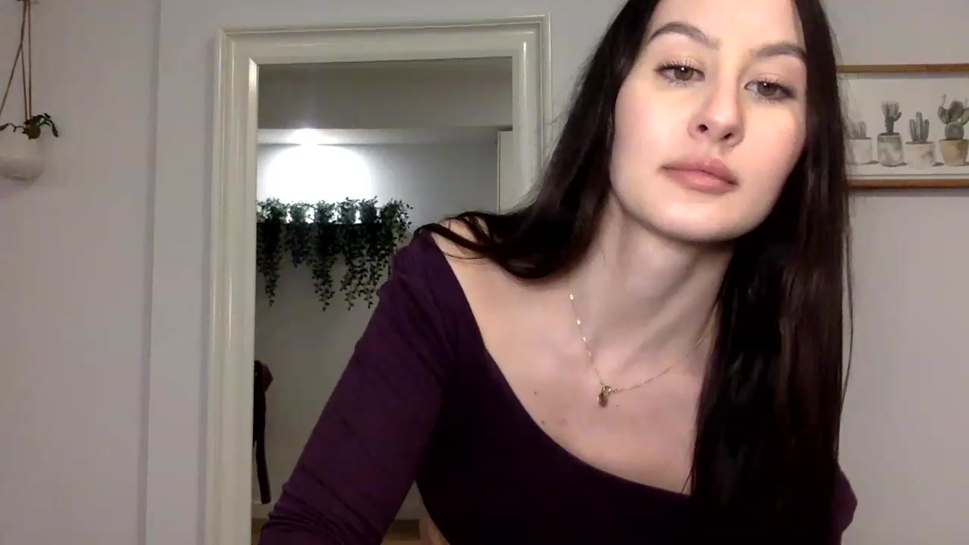 Gallery image thumbnail from LunaBanana's myfreecams stream on, 04/03/2023, 01:56 image 16 of 20