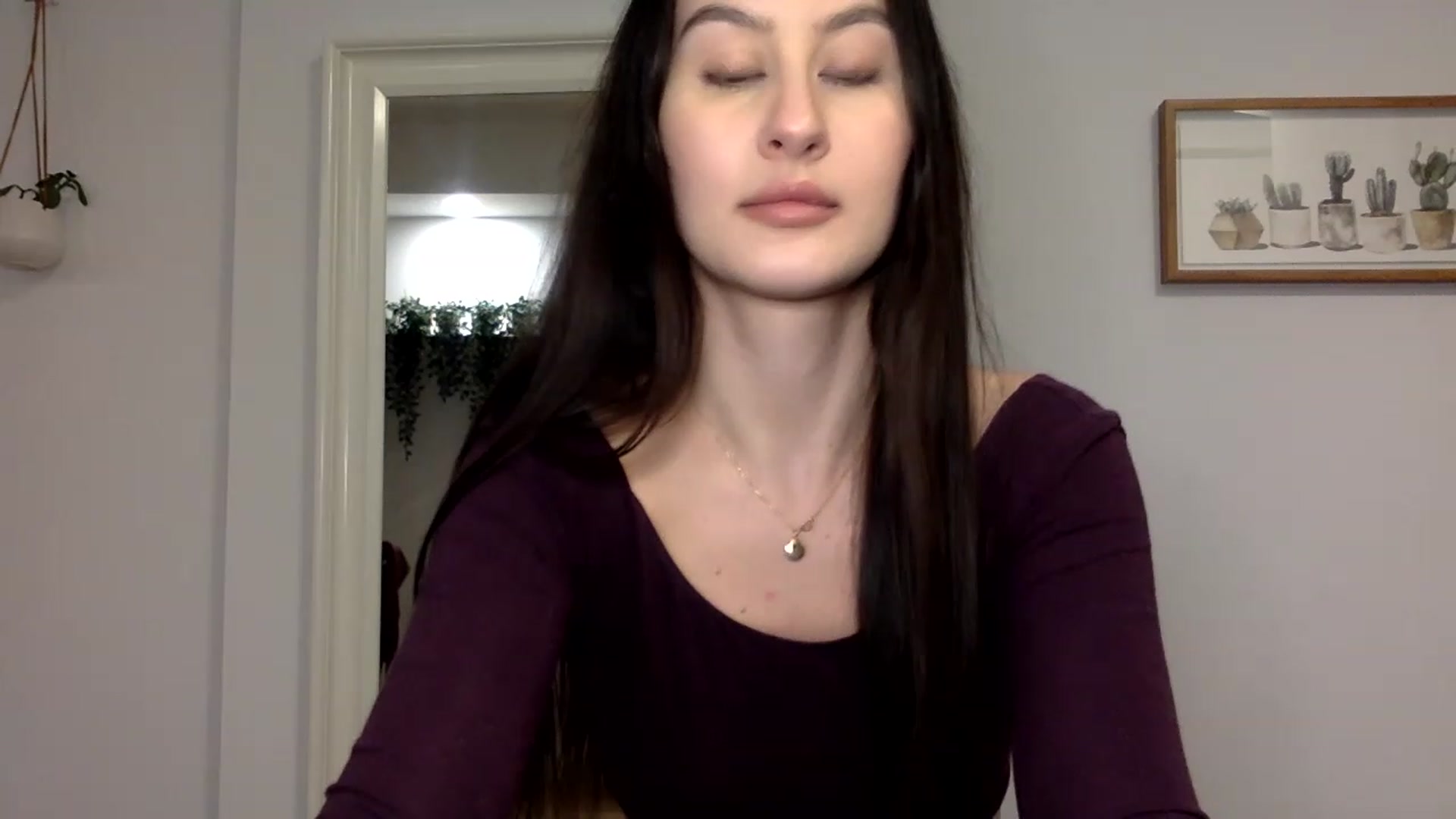 Gallery image thumbnail from LunaBanana's myfreecams stream on, 04/03/2023, 01:56 image 13 of 20