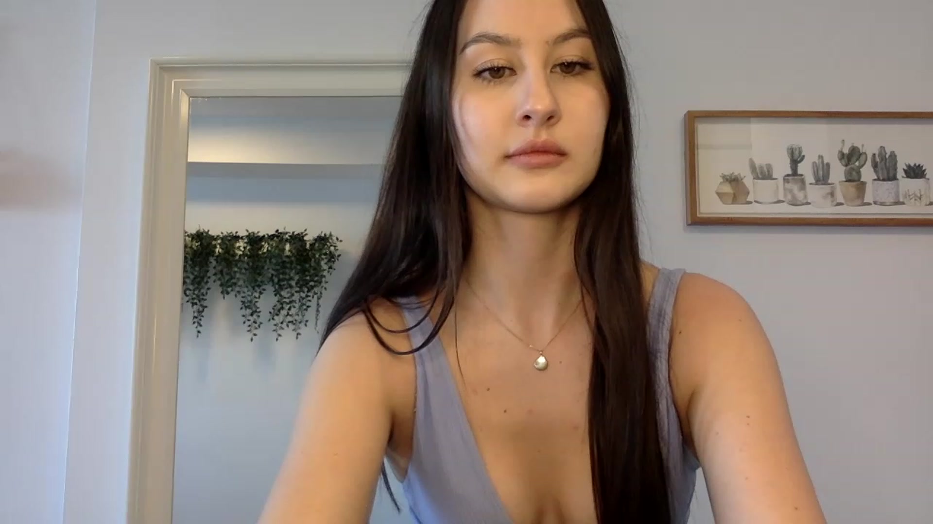 Gallery image thumbnail from LunaBanana's myfreecams stream on, 04/09/2023, 21:39 image 16 of 20