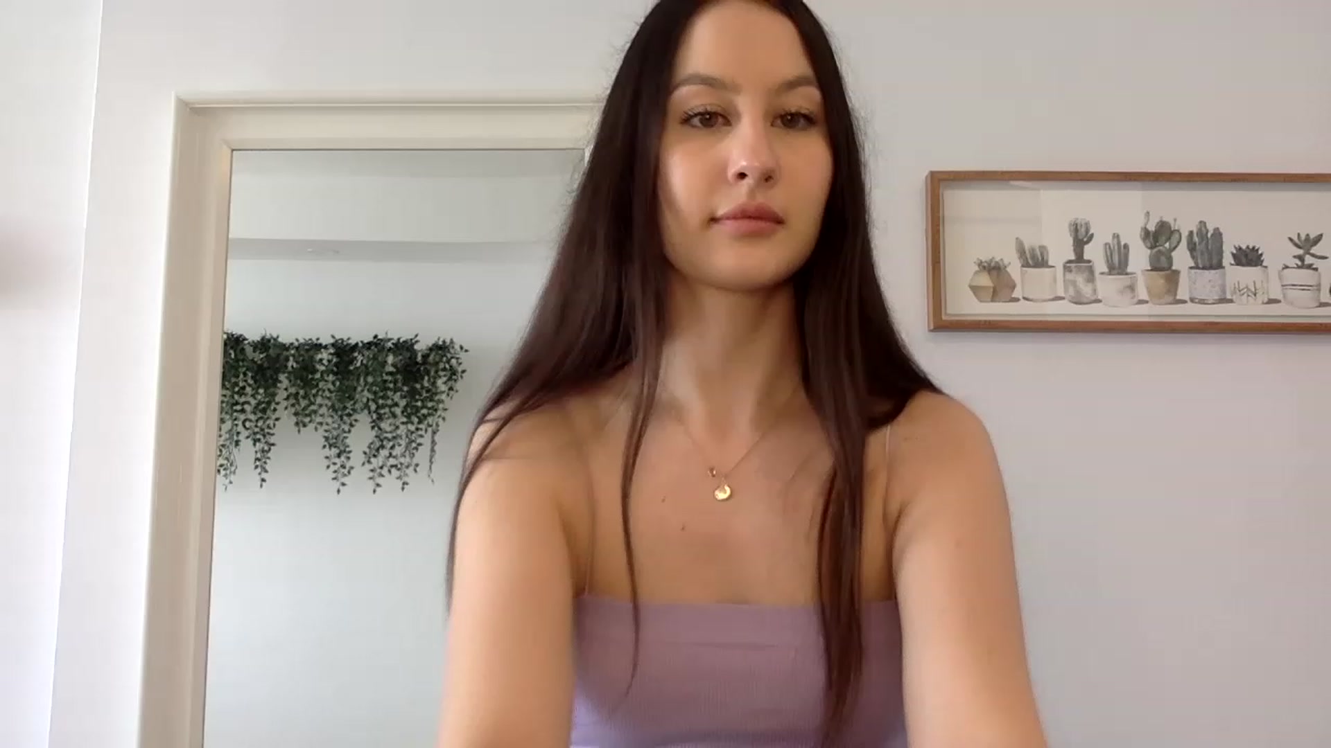 Gallery image thumbnail from LunaBanana's myfreecams stream on, 04/15/2023, 16:10 image 3 of 20