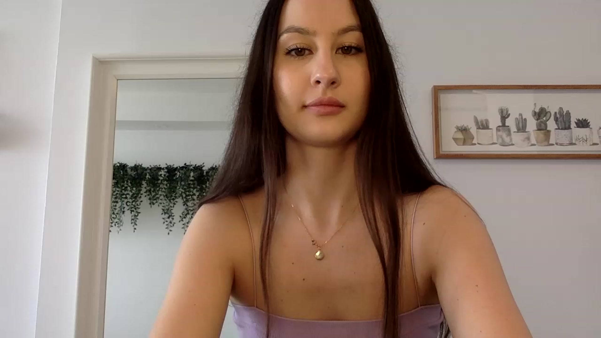 Gallery image thumbnail from LunaBanana's myfreecams stream on, 04/15/2023, 16:10 image 5 of 20