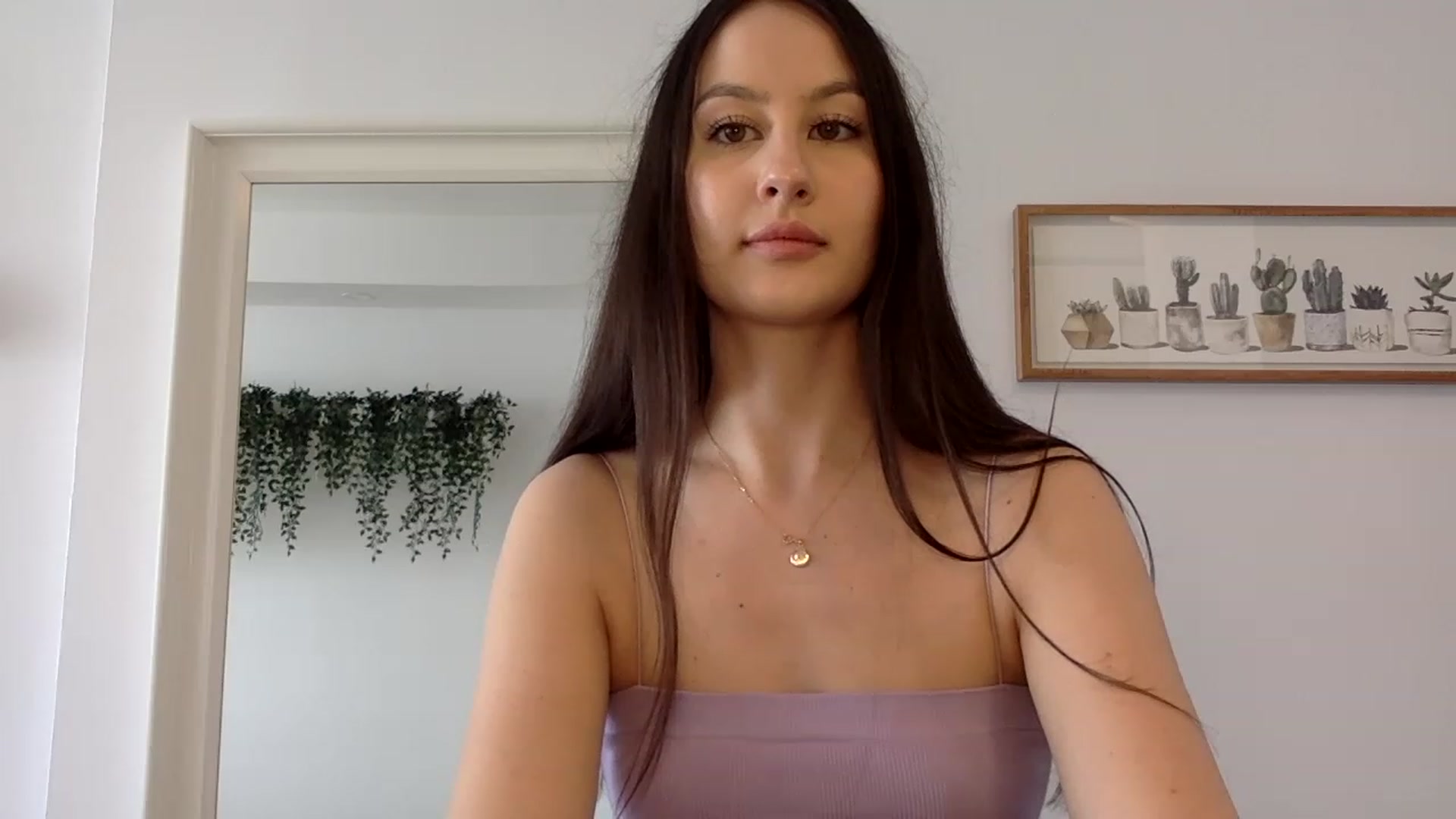 Gallery image thumbnail from LunaBanana's myfreecams stream on, 04/15/2023, 16:10 image 12 of 20