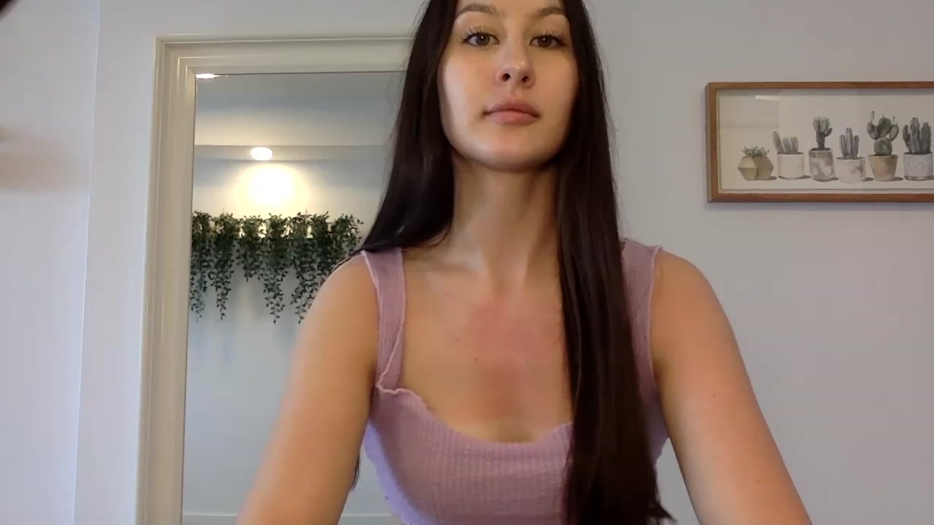 Gallery image thumbnail from LunaBanana's myfreecams stream on, 05/06/2023, 20:43 image 6 of 20