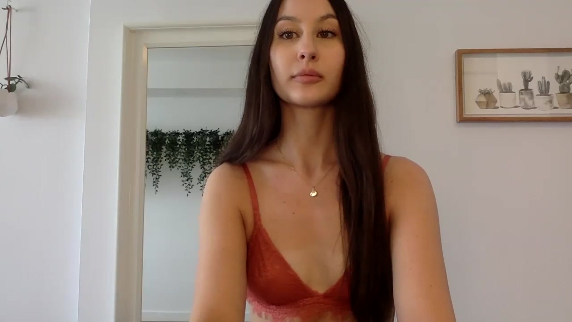 Gallery image thumbnail from LunaBanana's myfreecams stream on, 05/14/2023, 16:10 image 19 of 20