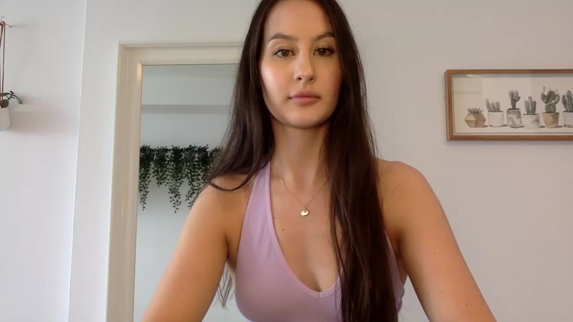 Gallery image thumbnail from LunaBanana's myfreecams stream on, 05/20/2023, 18:13 image 17 of 20