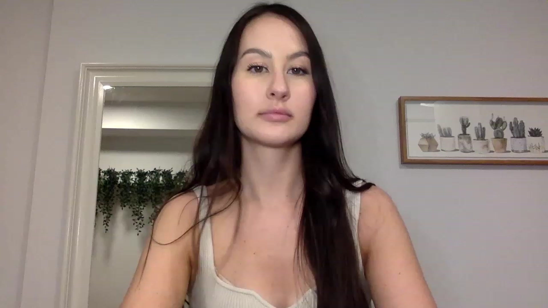 Gallery image thumbnail from LunaBanana's myfreecams stream on, 06/04/2023, 03:15 image 14 of 20