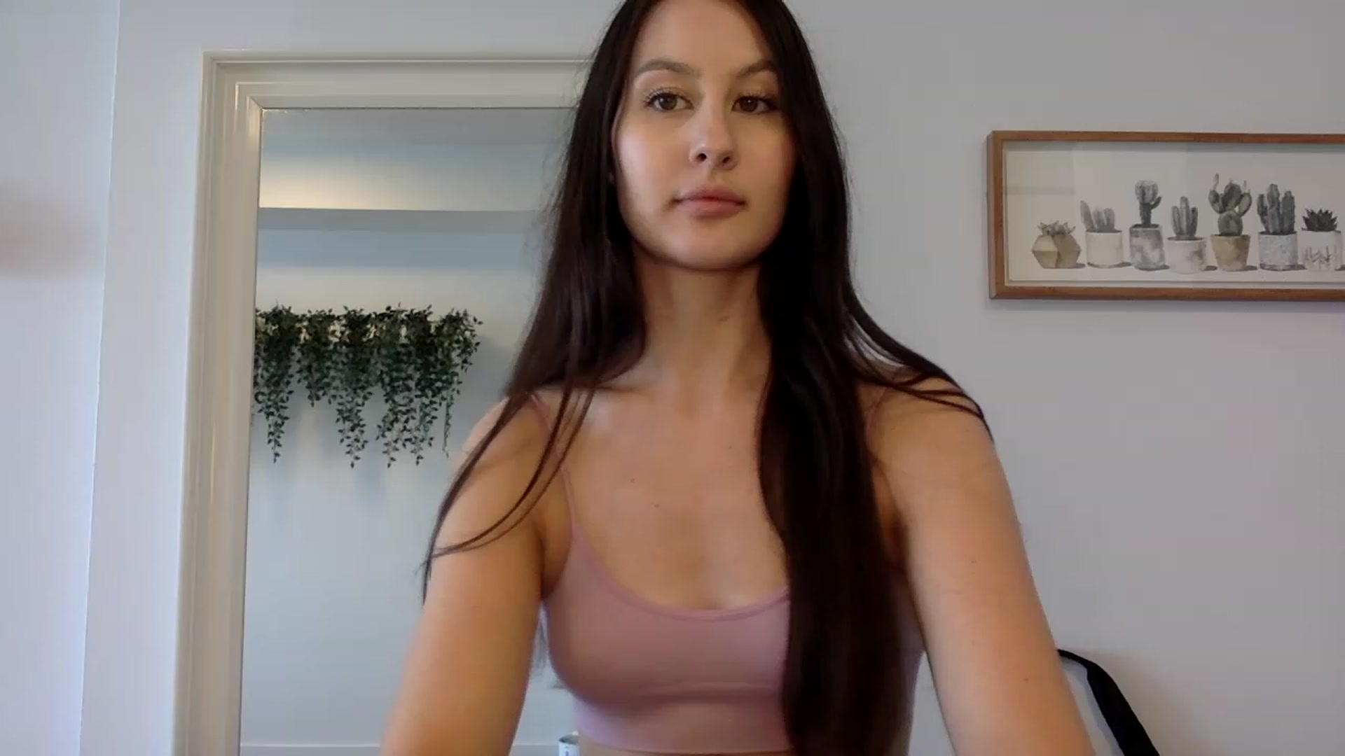 Gallery image thumbnail from LunaBanana's myfreecams stream on, 06/10/2023, 19:50 image 9 of 20