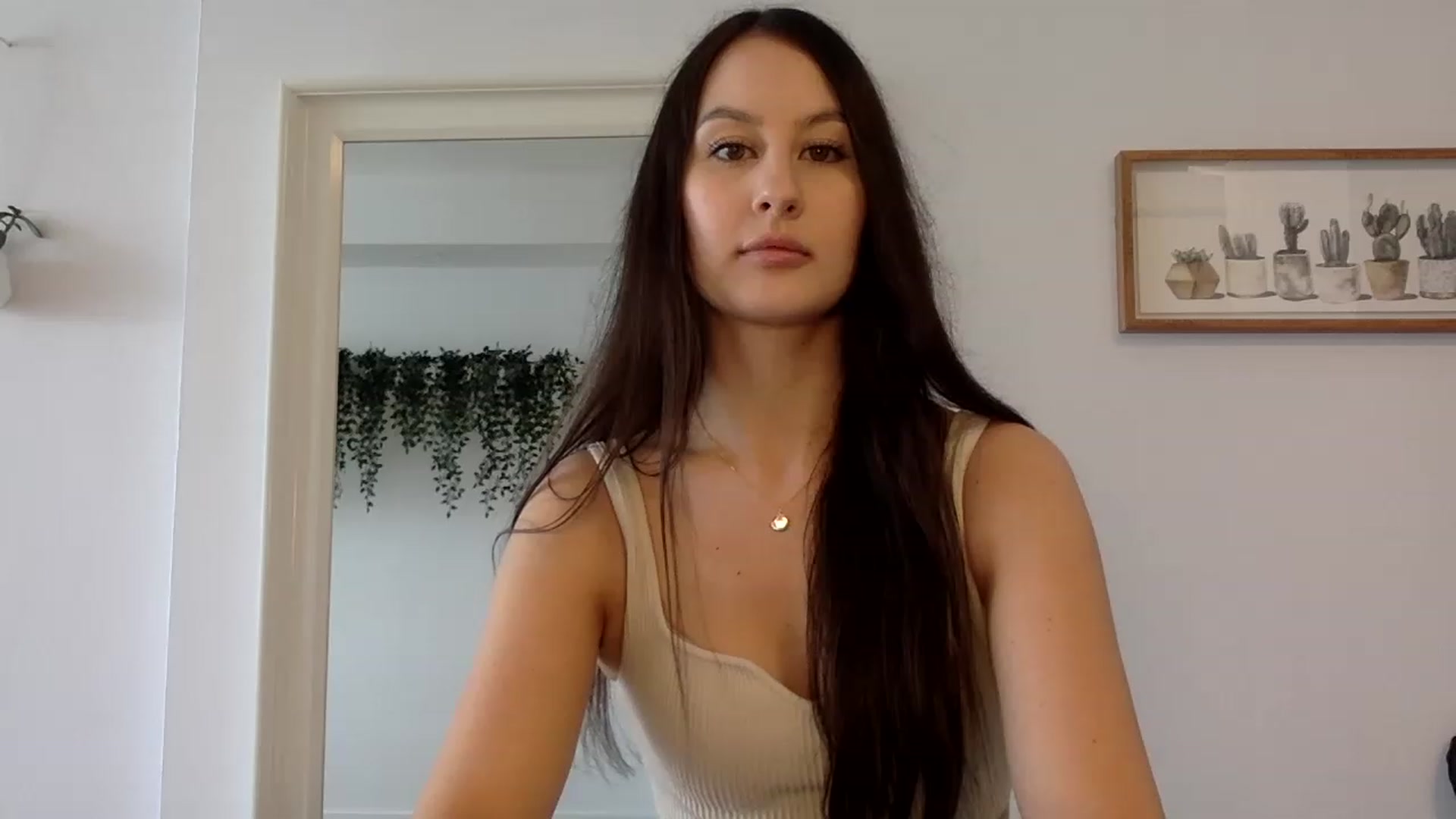 Gallery image thumbnail from LunaBanana's myfreecams stream on, 06/18/2023, 17:54 image 11 of 20