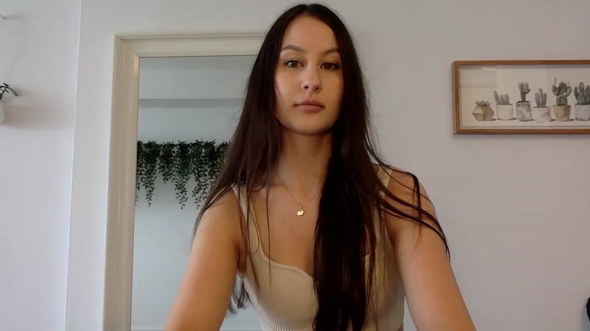 Gallery image thumbnail from LunaBanana's myfreecams stream on, 06/18/2023, 17:54 image 9 of 20