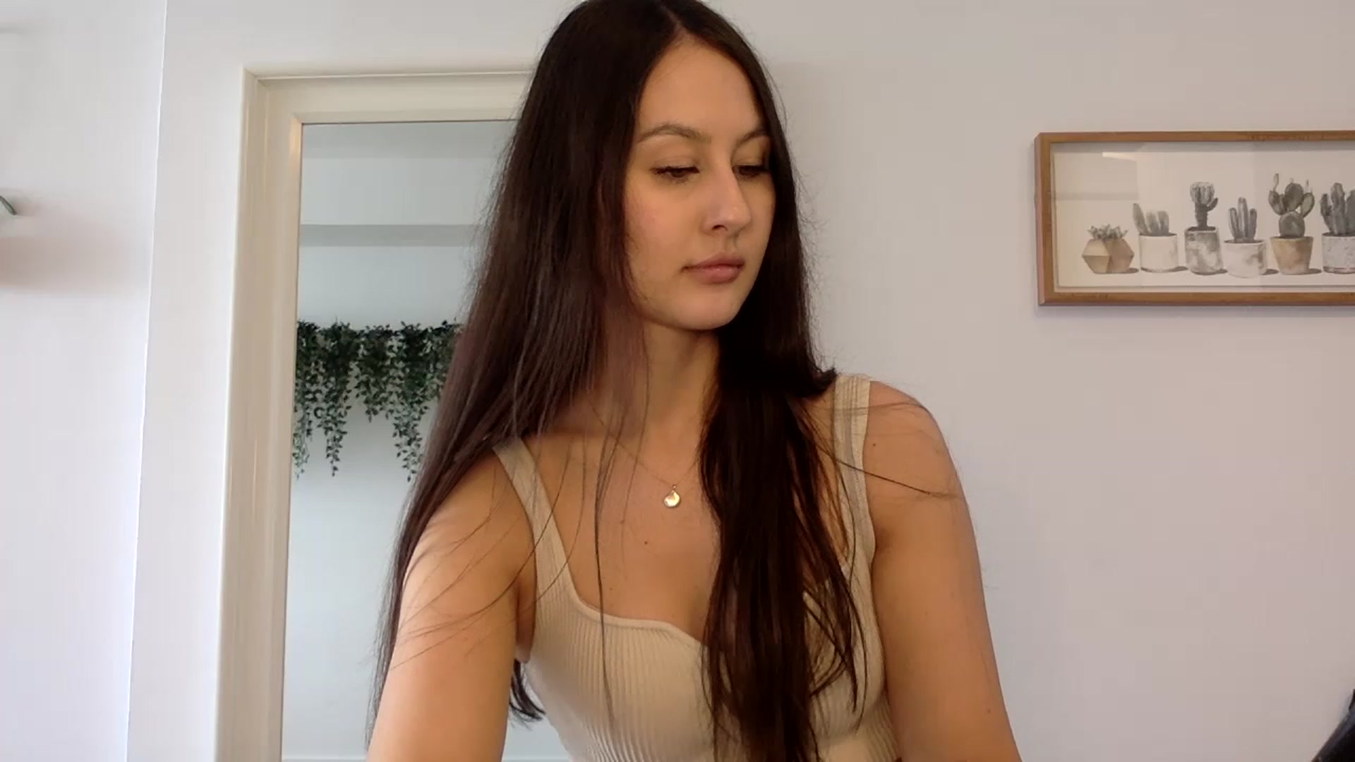 Gallery image thumbnail from LunaBanana's myfreecams stream on, 06/18/2023, 17:54 image 1 of 20