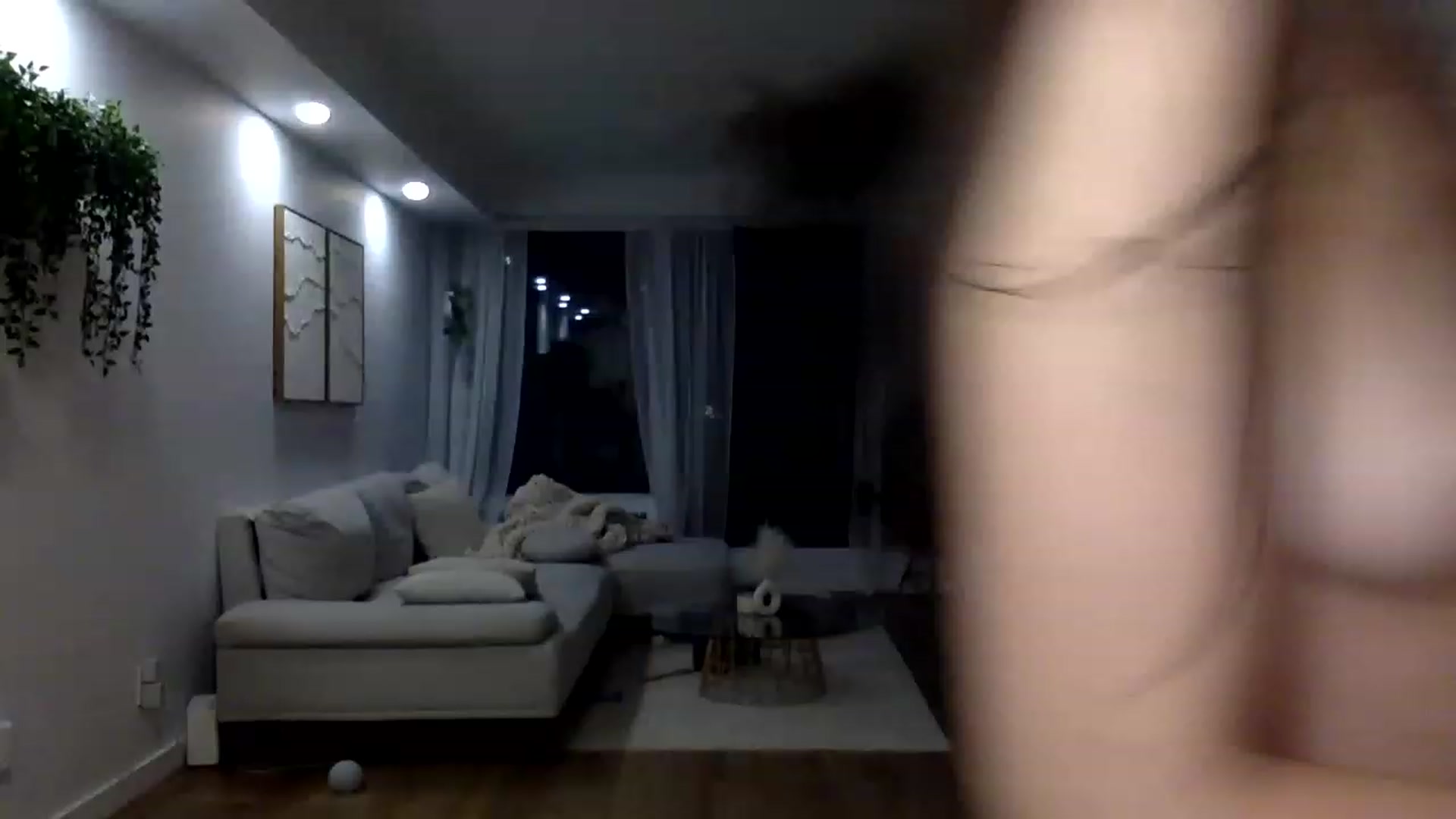 Gallery image thumbnail from LunaBanana's myfreecams stream on, 06/19/2023, 03:15 image 18 of 20