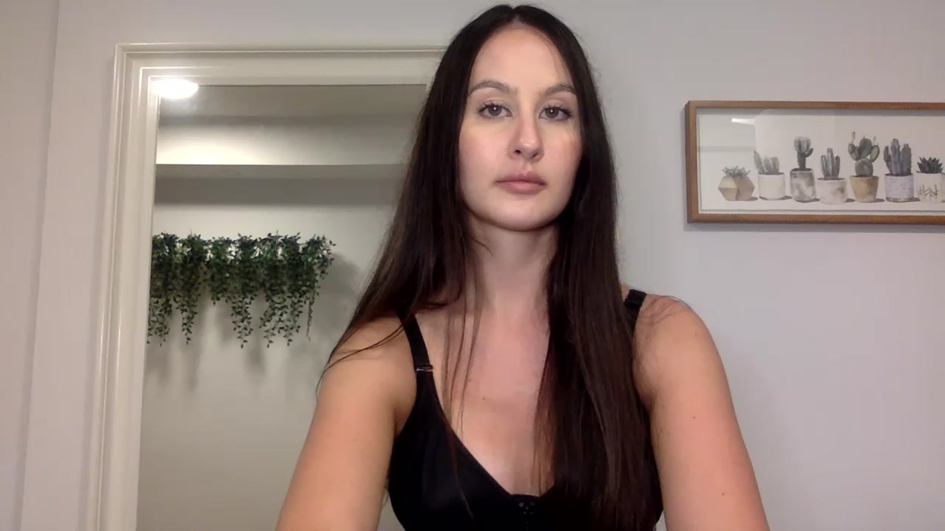 Gallery image thumbnail from LunaBanana's myfreecams stream on, 07/16/2023, 01:56 image 14 of 20