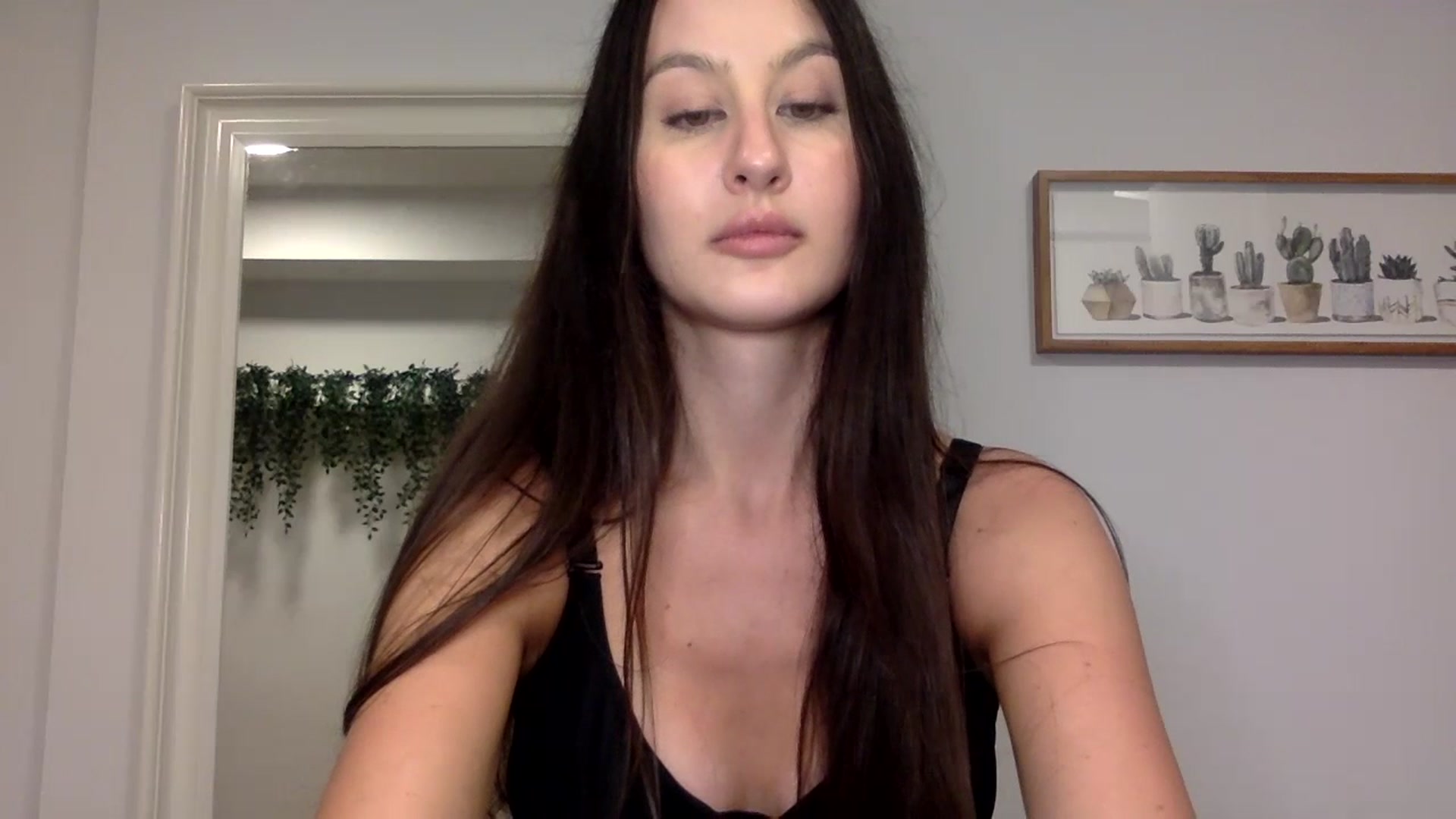 Gallery image thumbnail from LunaBanana's myfreecams stream on, 07/16/2023, 02:39 image 16 of 20
