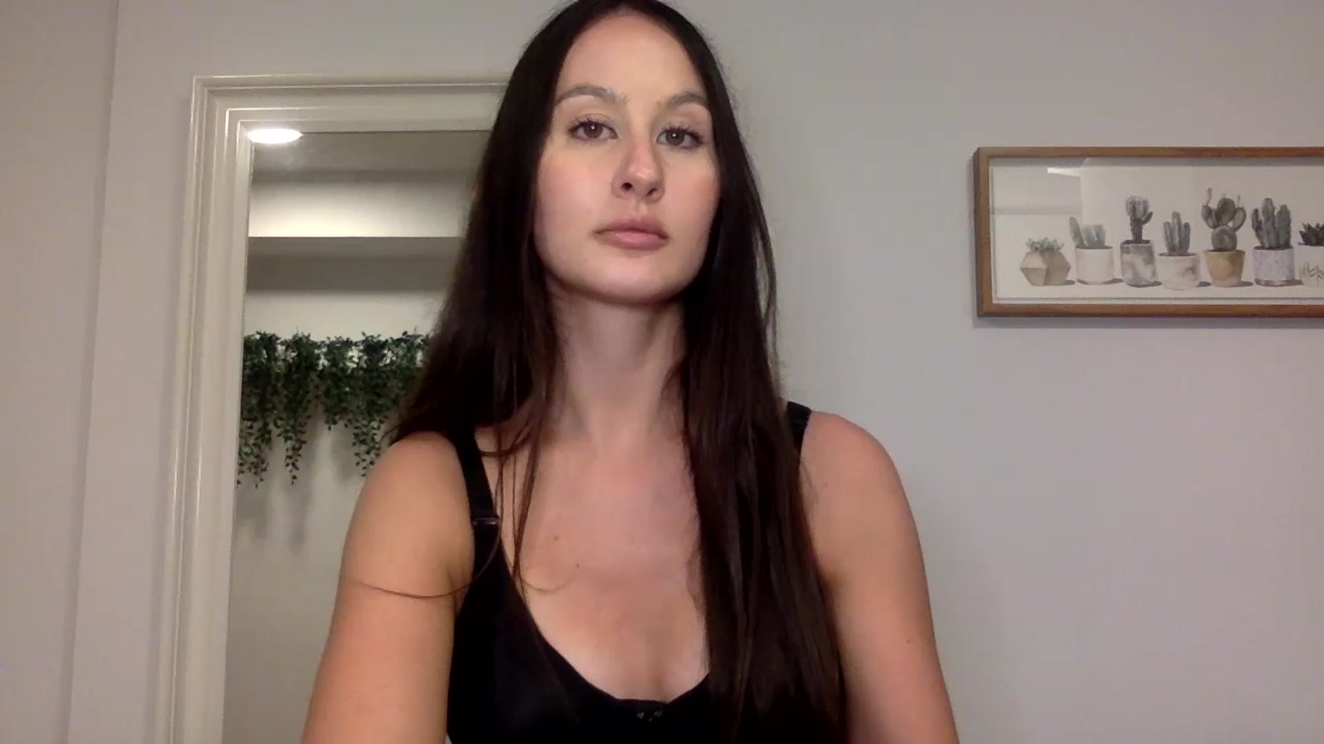Gallery image thumbnail from LunaBanana's myfreecams stream on, 07/16/2023, 02:39 image 12 of 20