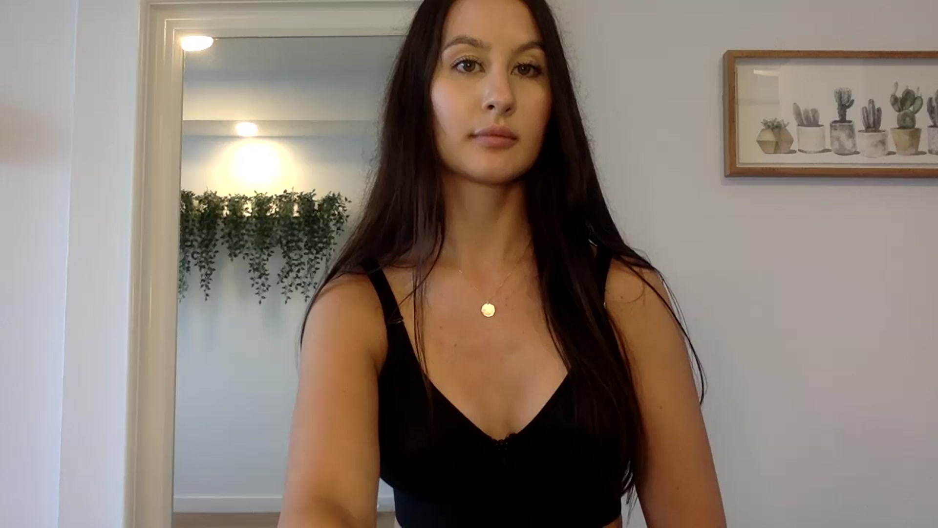 Gallery image thumbnail from LunaBanana's myfreecams stream on, 07/22/2023, 20:52 image 13 of 20