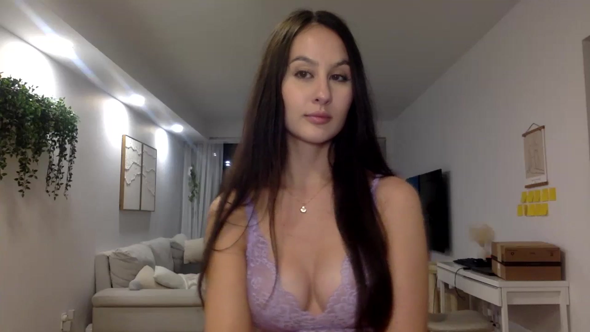 Gallery image thumbnail from LunaBanana's myfreecams stream on, 09/25/2023, 04:12 image 14 of 20
