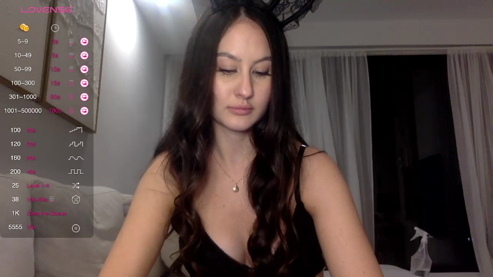 Gallery image thumbnail from LunaBanana's myfreecams stream on, 10/29/2023, 02:34 image 8 of 20