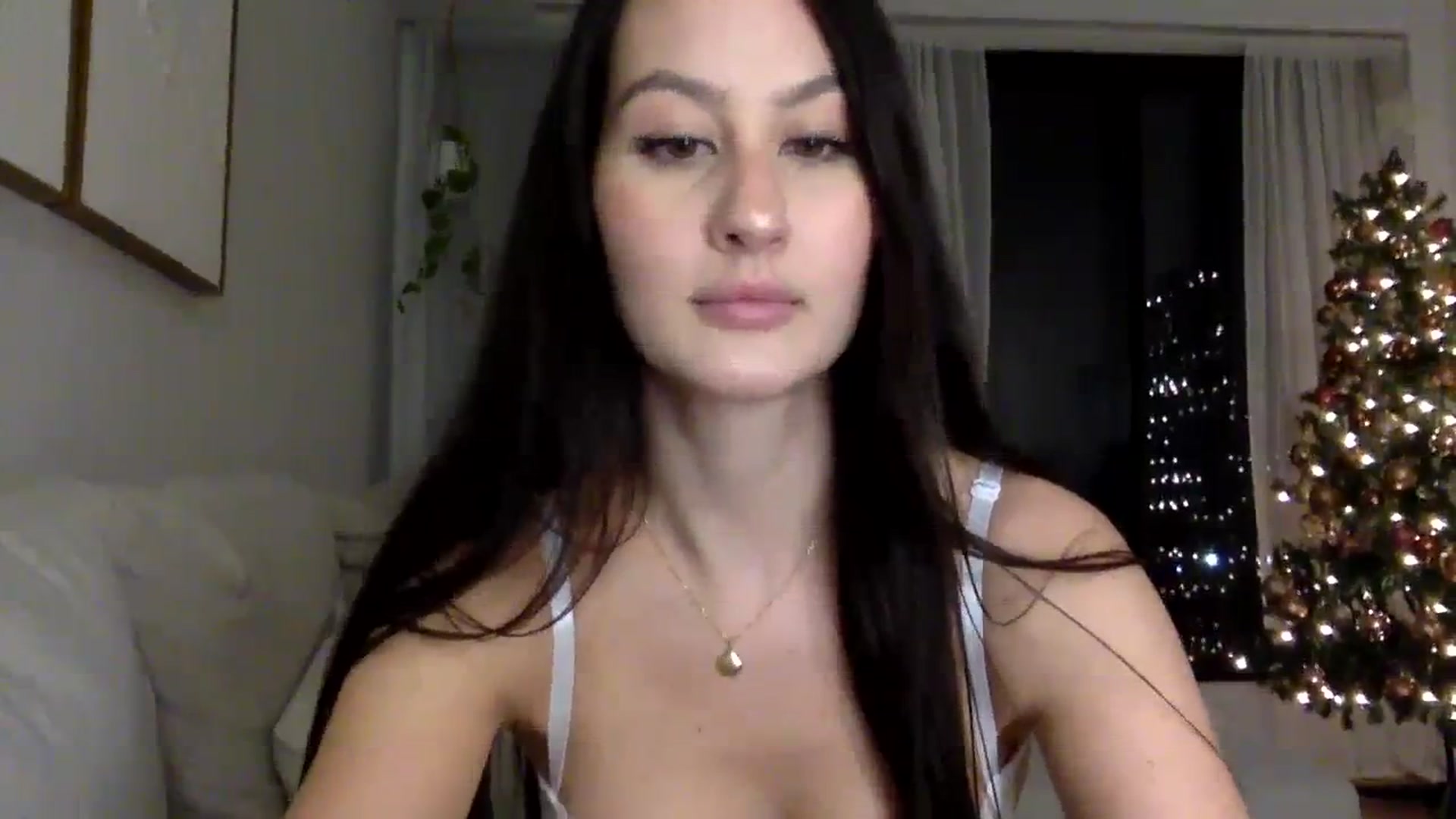 Gallery image thumbnail from LunaBanana's myfreecams stream on, 11/26/2023, 02:54 image 14 of 20