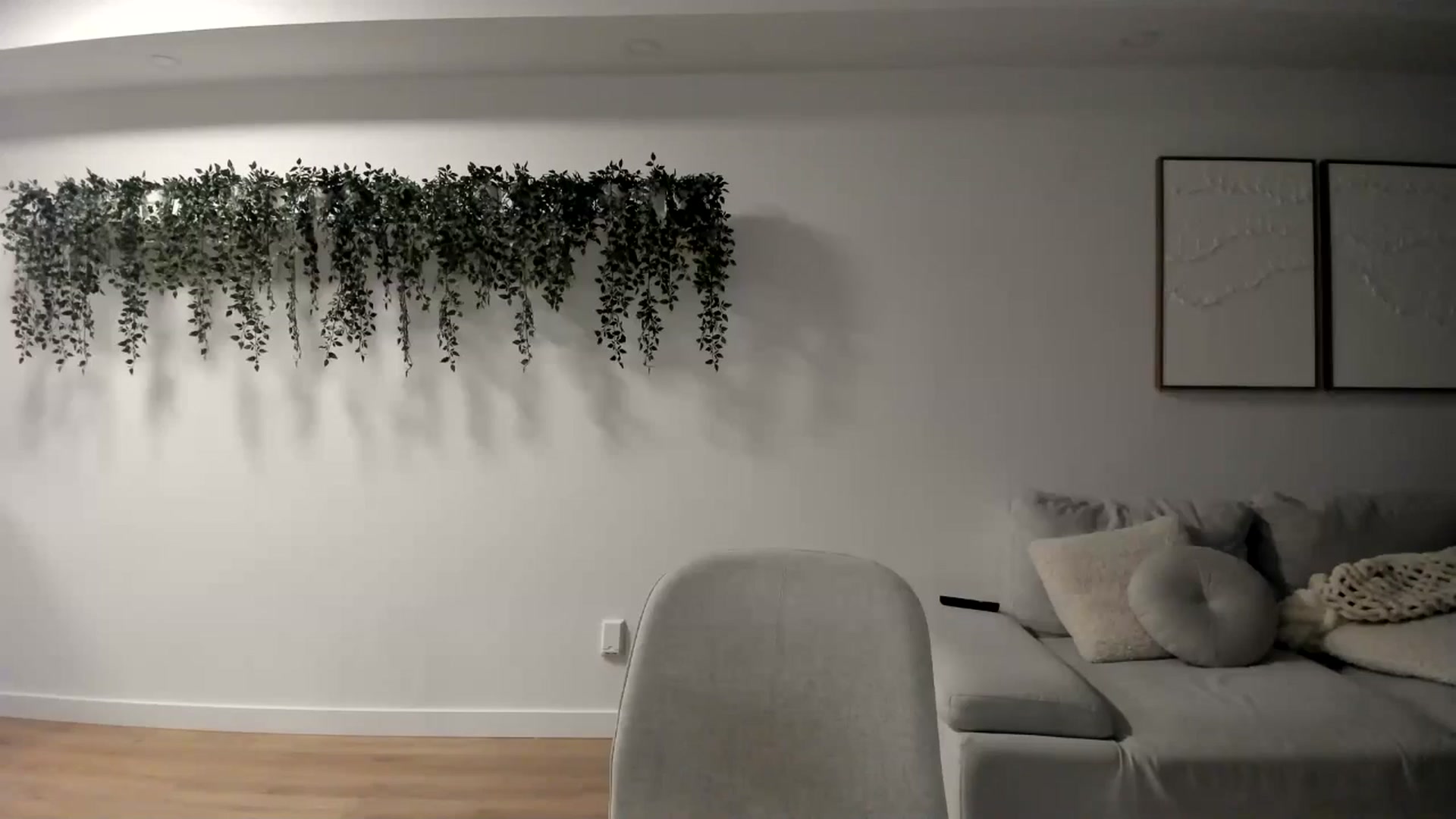 Gallery image thumbnail from LunaBanana's myfreecams stream on, 05/31/2024, 04:10 image 6 of 20