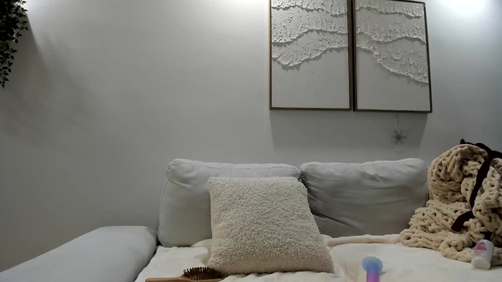 Gallery image thumbnail from LunaBanana's myfreecams stream on, 12/01/2024, 08:06 image 17 of 20