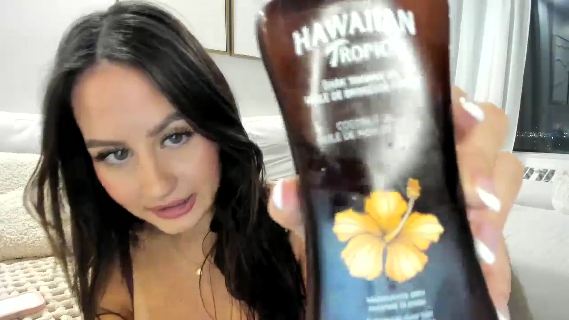 Gallery image thumbnail from LunaBanana's myfreecams stream on, 04/26/2025, 06:01 image 13 of 20