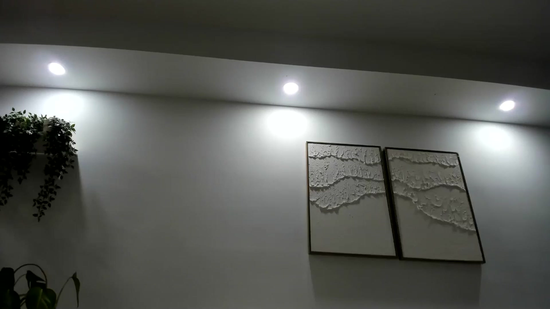 Gallery image thumbnail from LunaBanana's myfreecams stream on, 06/21/2025, 03:40 image 19 of 20
