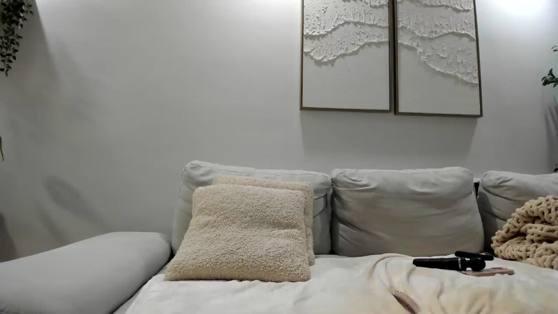 Gallery image thumbnail from LunaBanana's myfreecams stream on, 07/18/2025, 07:14 image 13 of 20