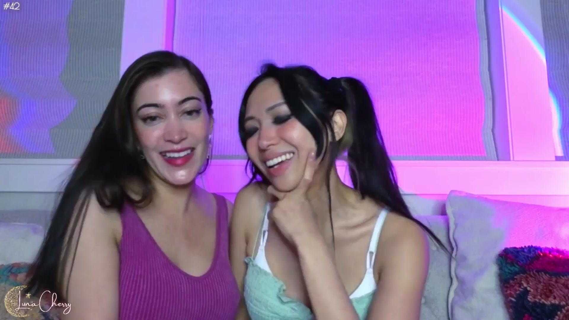 Gallery image thumbnail from LunaCherry's myfreecams stream on, 06/14/2024, 04:49 image 10 of 20