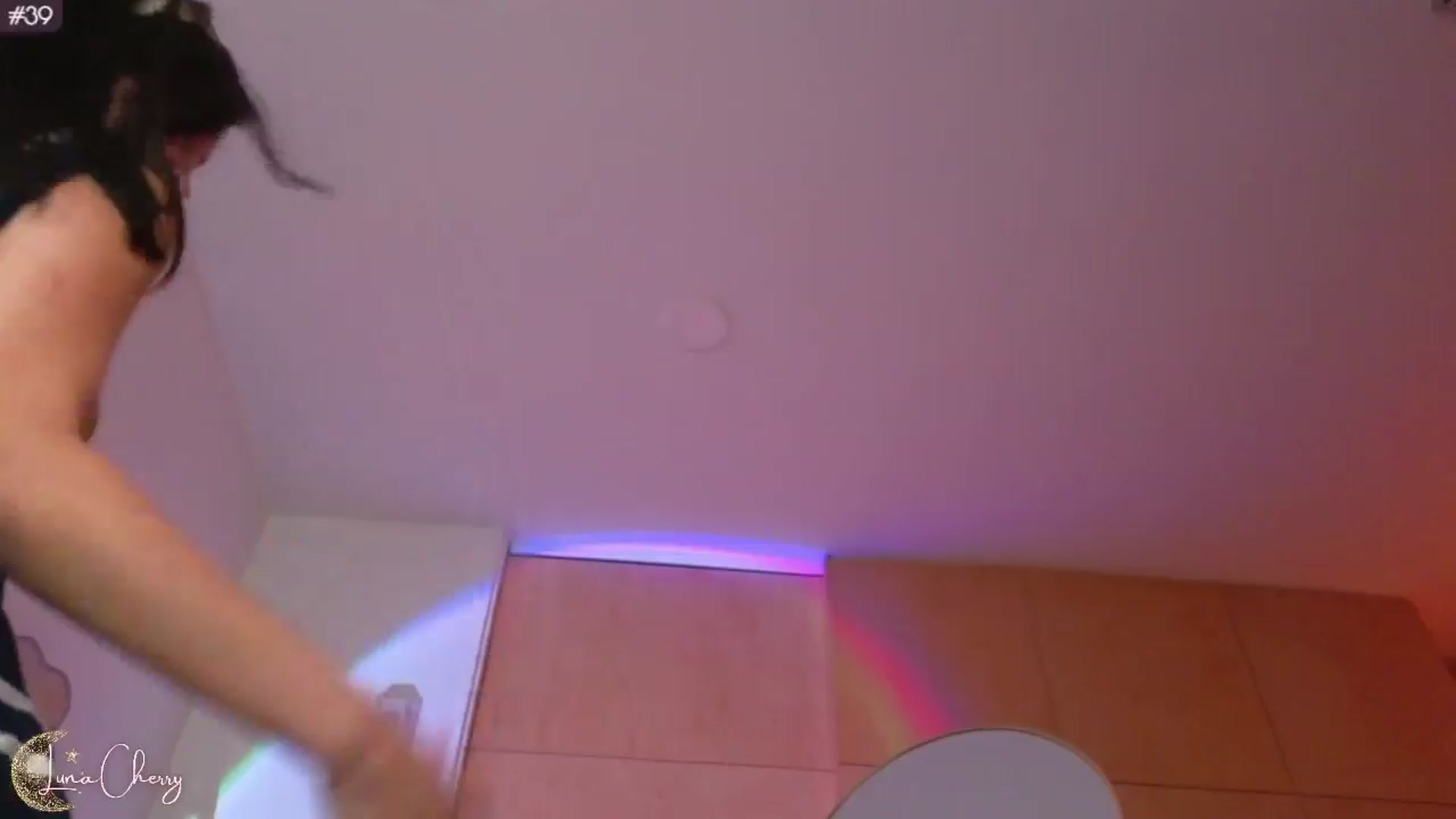 Gallery image thumbnail from LunaCherry's myfreecams stream on, 06/19/2024, 05:10 image 4 of 20