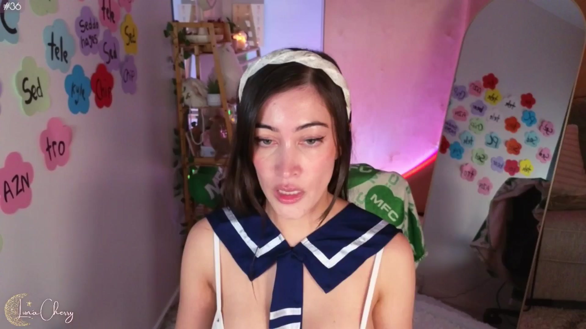 Gallery image thumbnail from LunaCherry's myfreecams stream on, 06/19/2024, 05:10 image 19 of 20