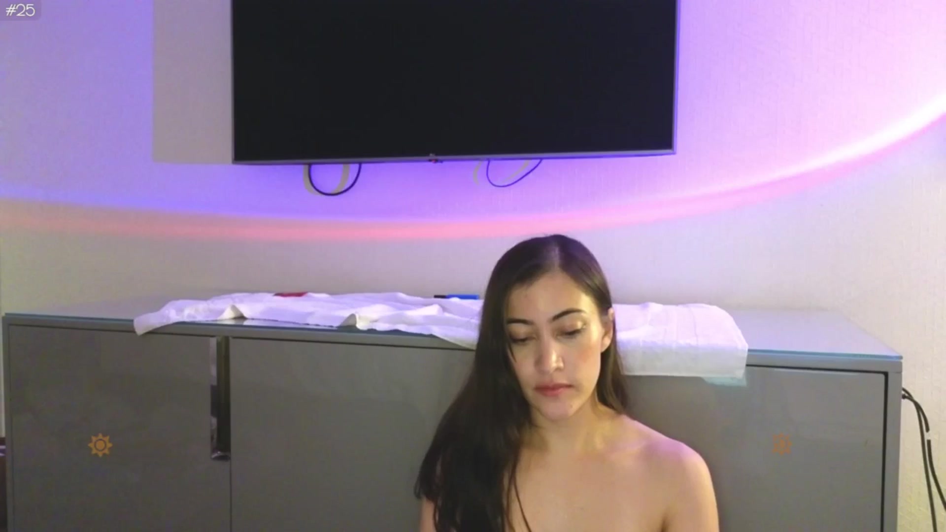 Gallery image thumbnail from LunaCherry's myfreecams stream on, 06/23/2024, 08:03 image 20 of 20