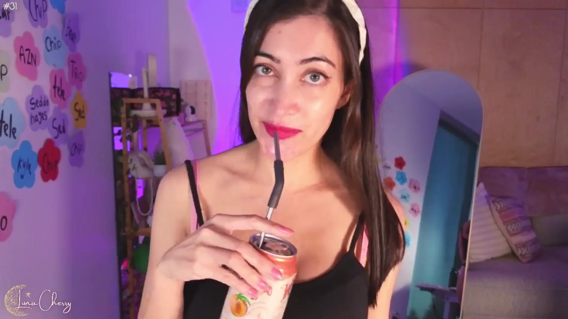 Gallery image thumbnail from LunaCherry's myfreecams stream on, 06/26/2024, 05:55 image 2 of 20