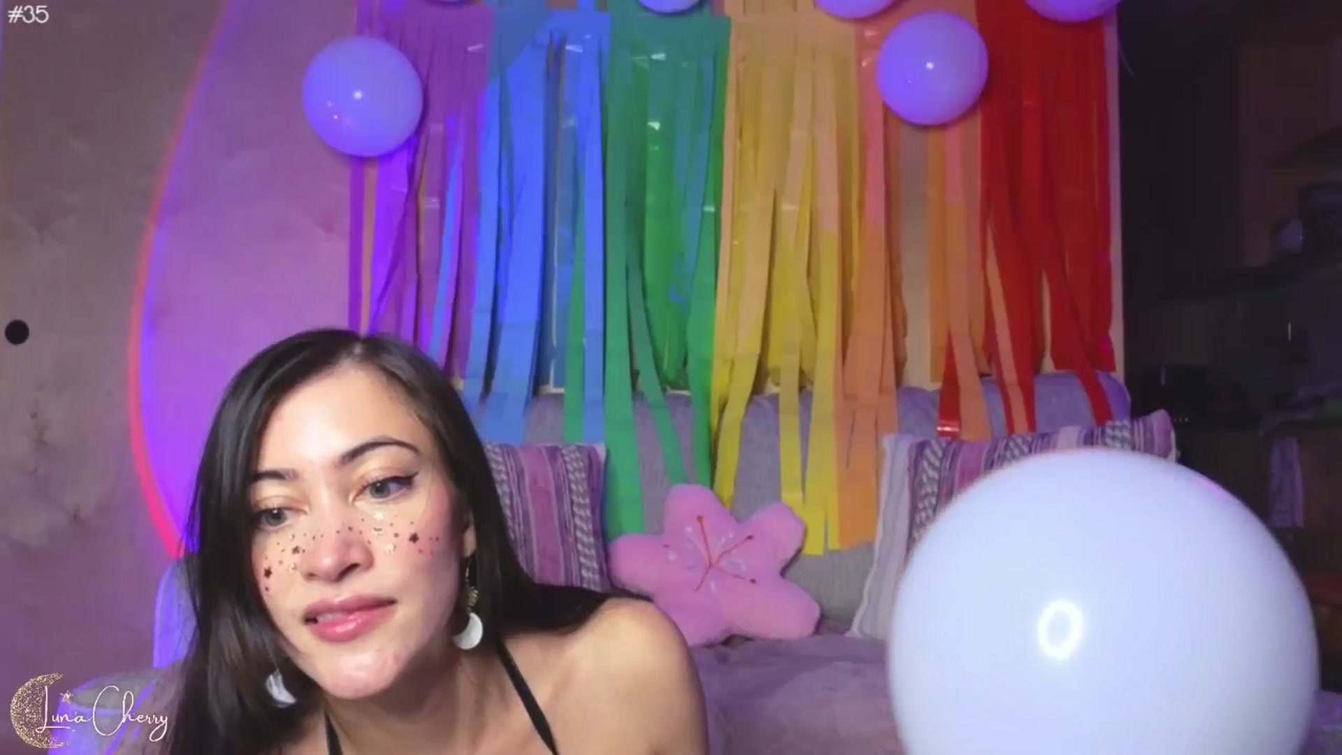 Gallery image thumbnail from LunaCherry's myfreecams stream on, 06/30/2024, 07:31 image 5 of 20