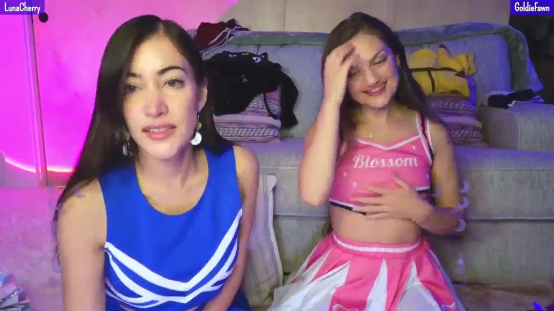 Gallery image thumbnail from LunaCherry's myfreecams stream on, 08/16/2024, 05:02 image 19 of 20