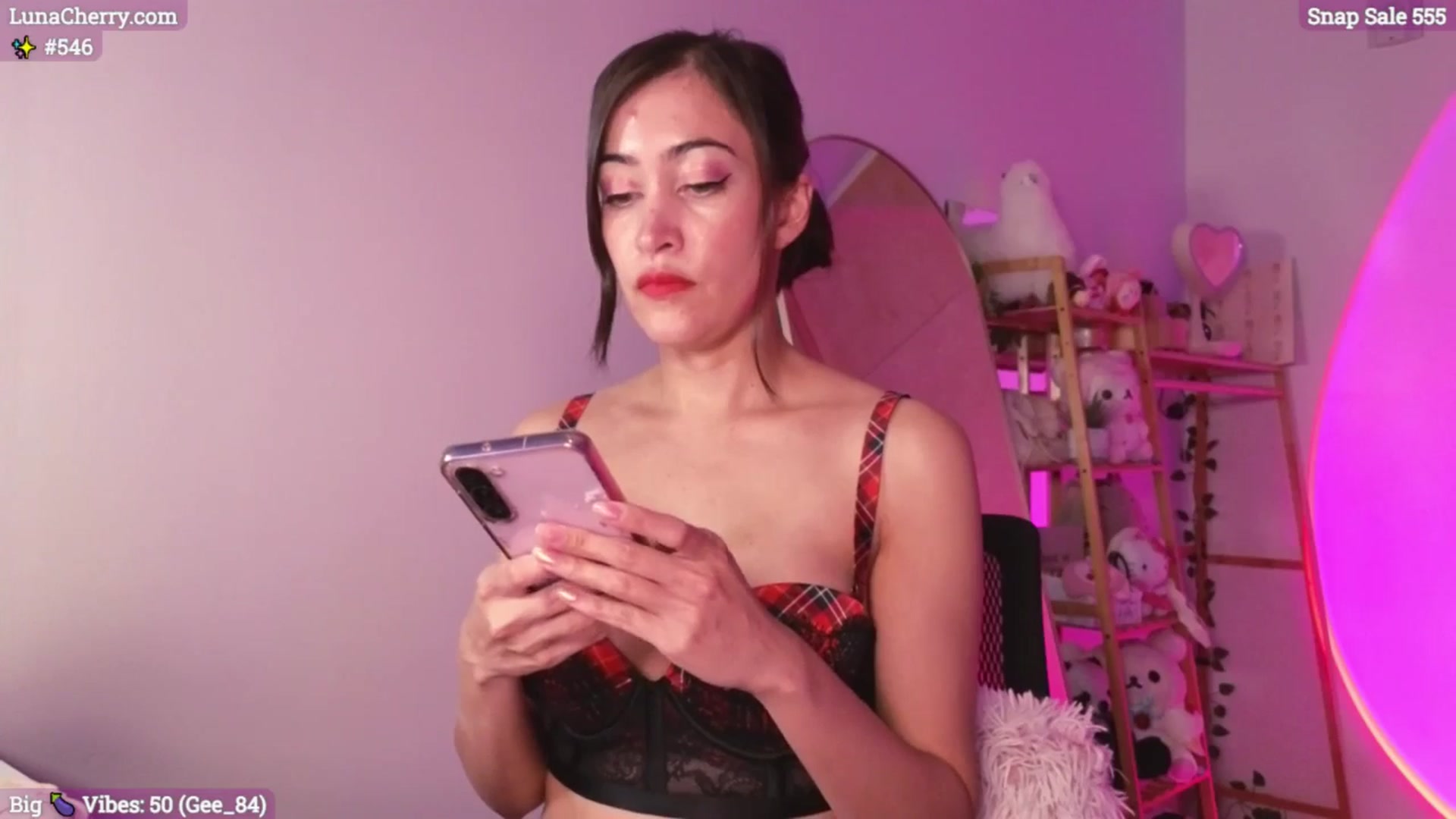 Gallery image thumbnail from LunaCherry's myfreecams stream on, 08/31/2024, 04:56 image 3 of 20