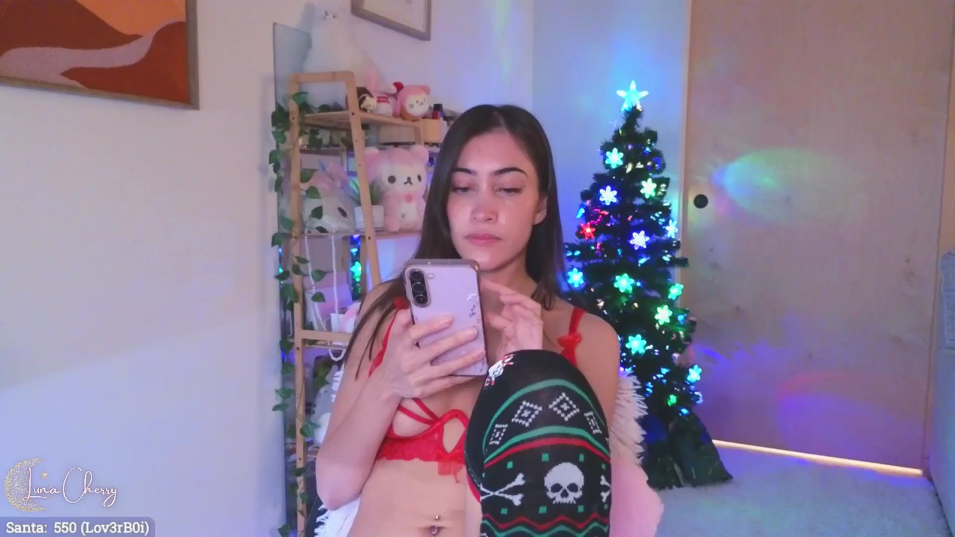 Gallery image thumbnail from LunaCherry's myfreecams stream on, 12/19/2024, 07:39 image 20 of 20