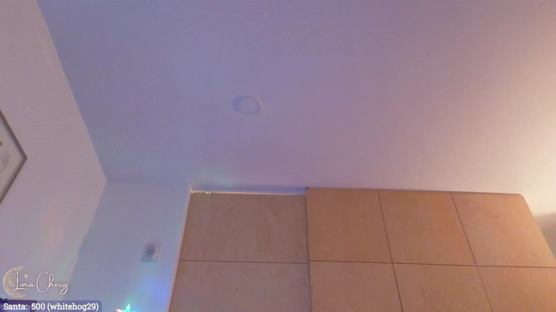 Gallery image thumbnail from LunaCherry's myfreecams stream on, 12/19/2024, 07:39 image 18 of 20