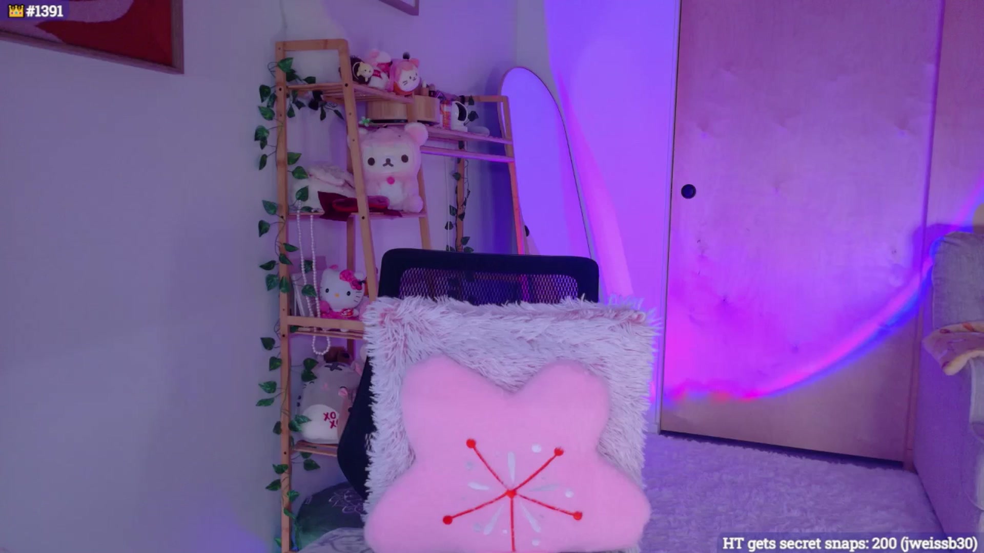 Gallery image thumbnail from LunaCherry's myfreecams stream on, 03/01/2025, 08:48 image 11 of 20