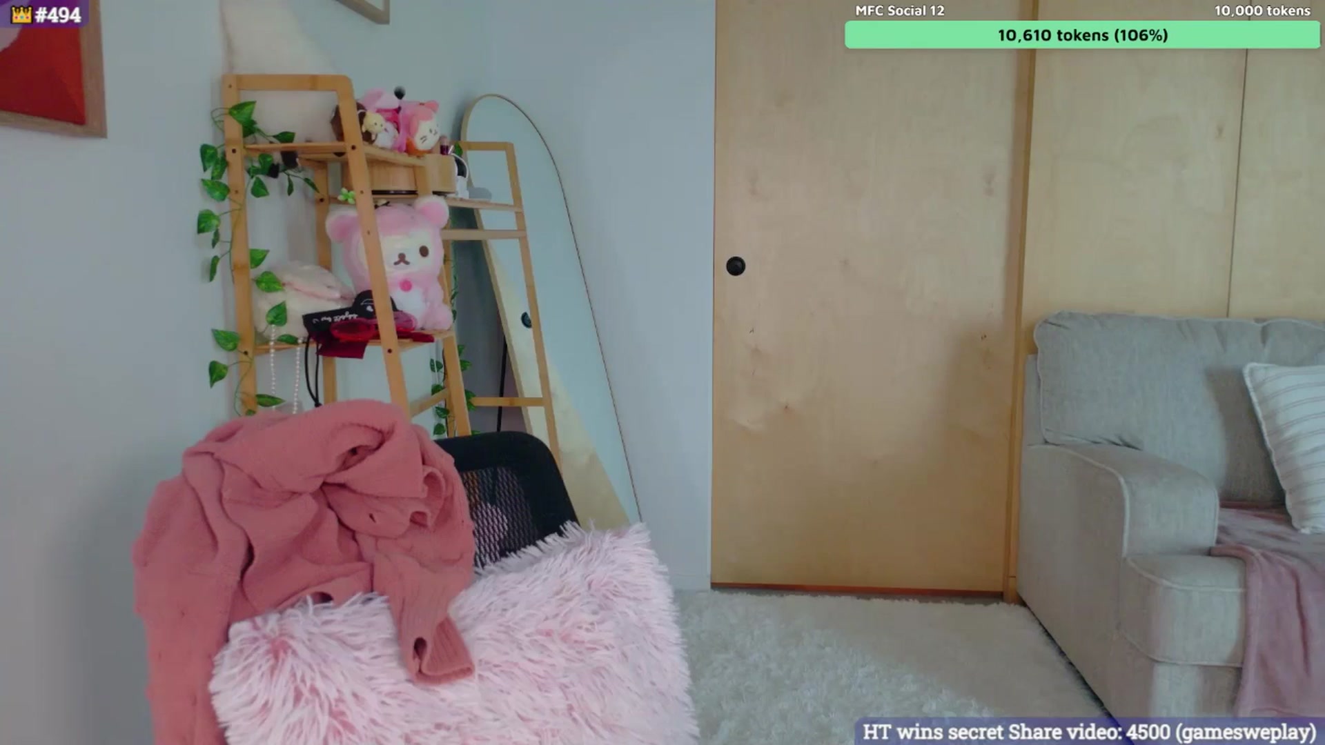 Gallery image thumbnail from LunaCherry's myfreecams stream on, 03/12/2025, 24:43 image 18 of 20