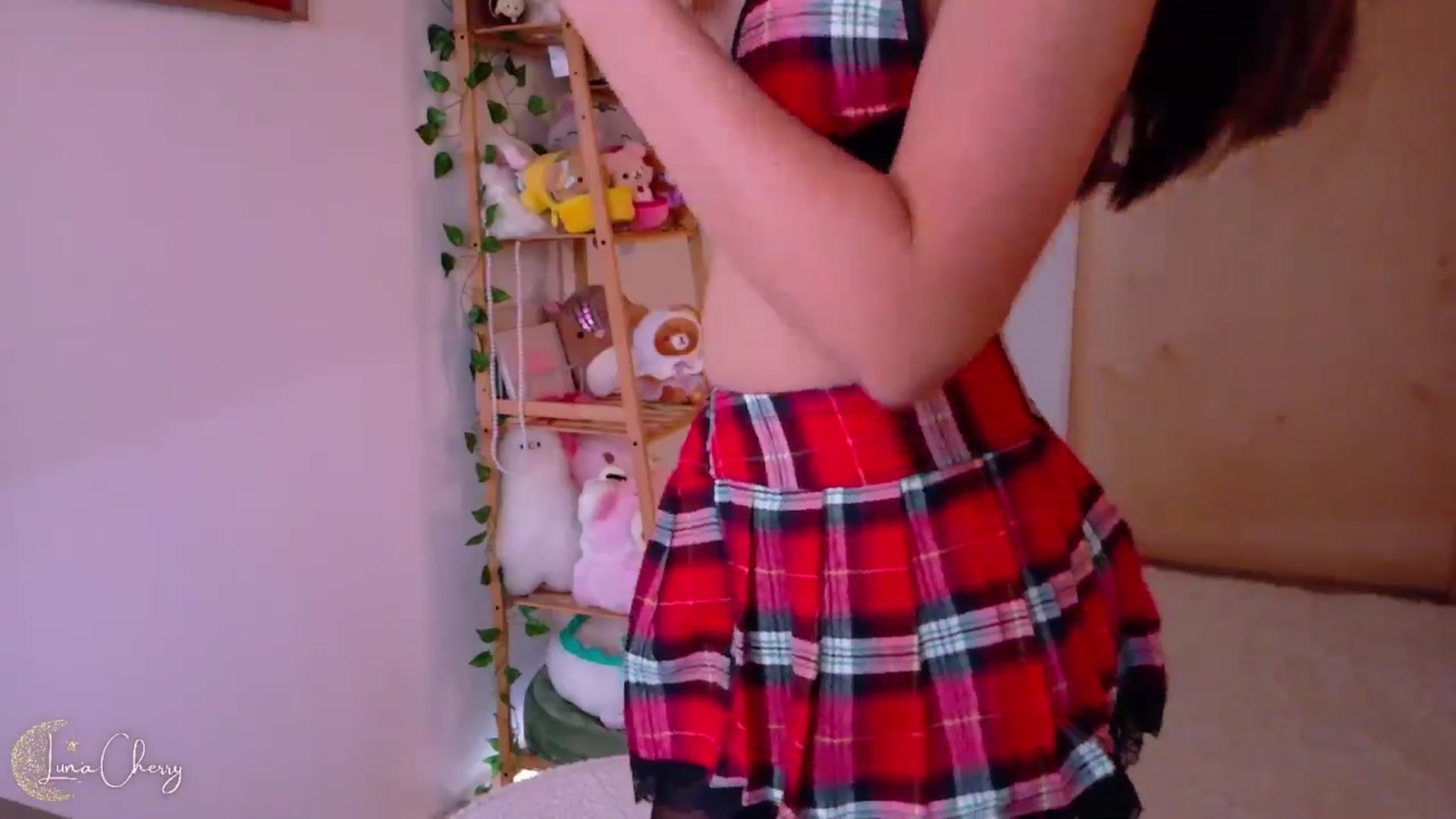 Gallery image thumbnail from LunaCherry's myfreecams stream on, 08/27/2025, 05:35 image 9 of 20