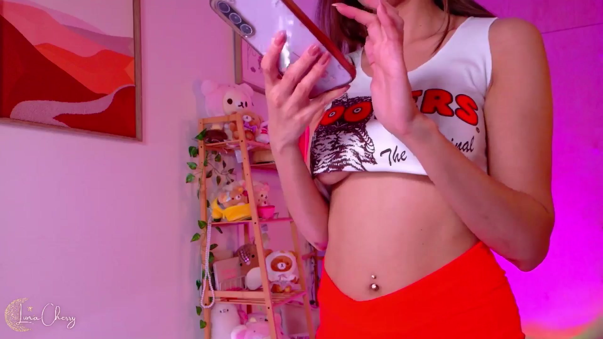 Gallery image thumbnail from LunaCherry's myfreecams stream on, 11/06/2025, 06:37 image 11 of 20