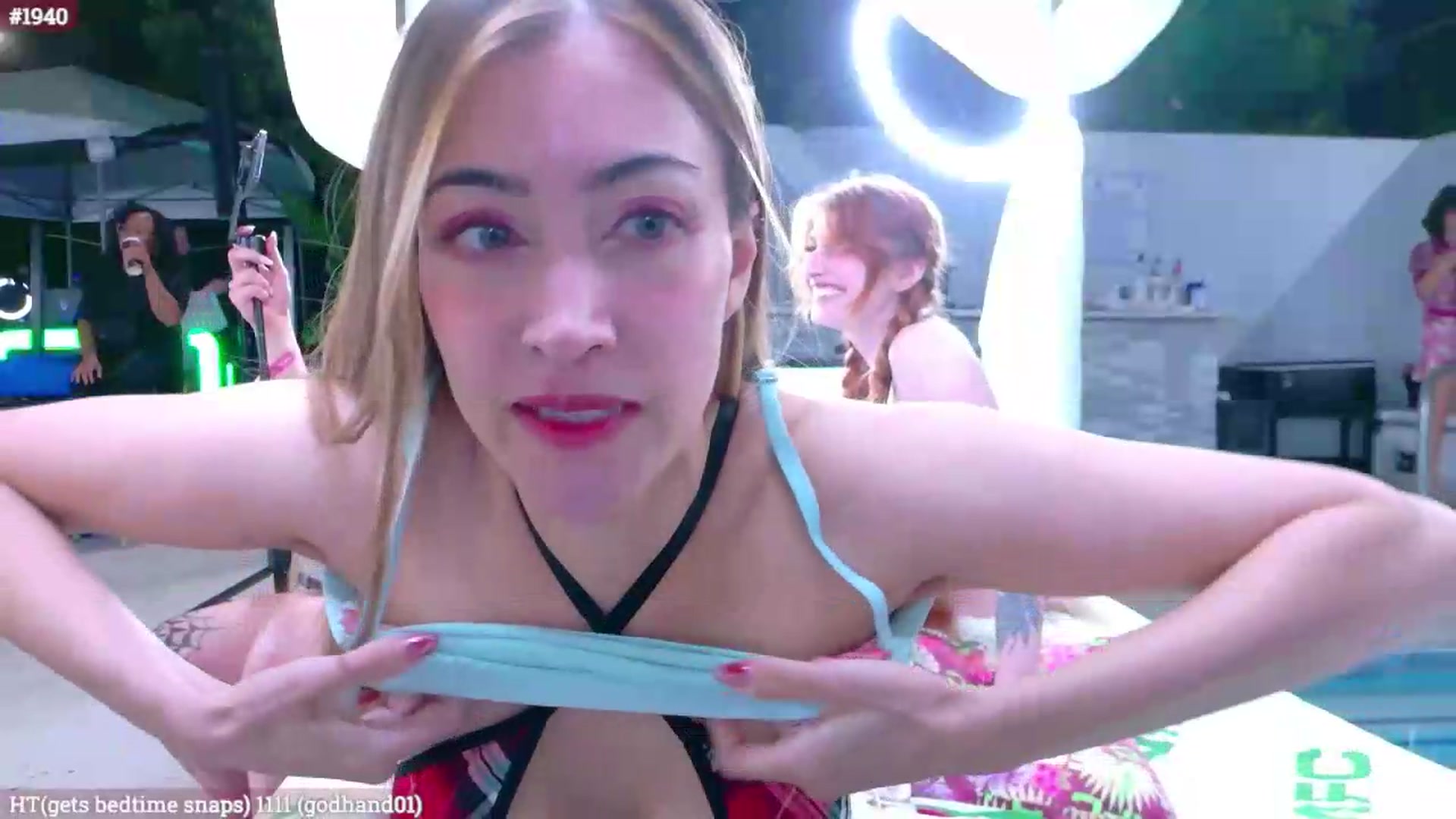 Gallery image thumbnail from LunaCherry's myfreecams stream on, 05/19/2026, 06:18 image 20 of 20