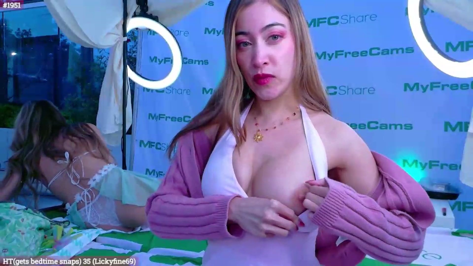 Gallery image thumbnail from LunaCherry's myfreecams stream on, 05/20/2026, 02:48 image 14 of 20