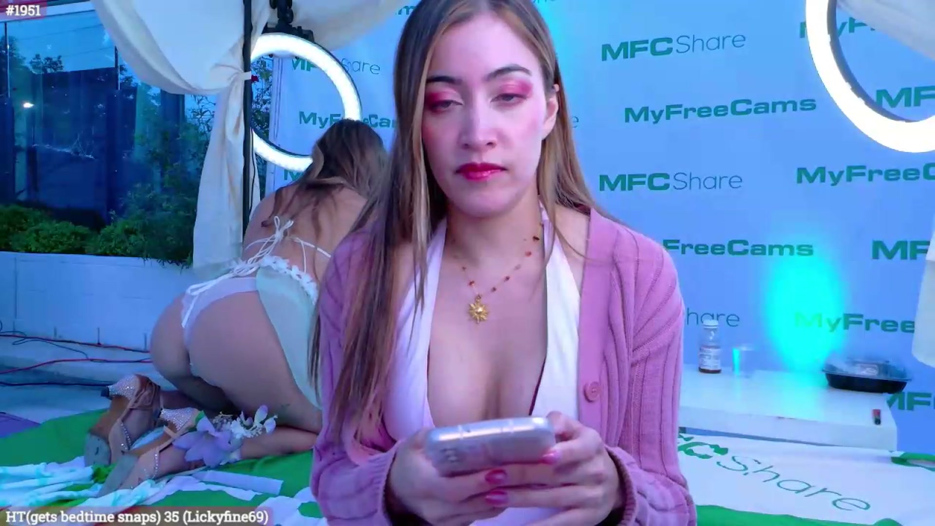 Gallery image thumbnail from LunaCherry's myfreecams stream on, 05/20/2026, 02:48 image 10 of 20