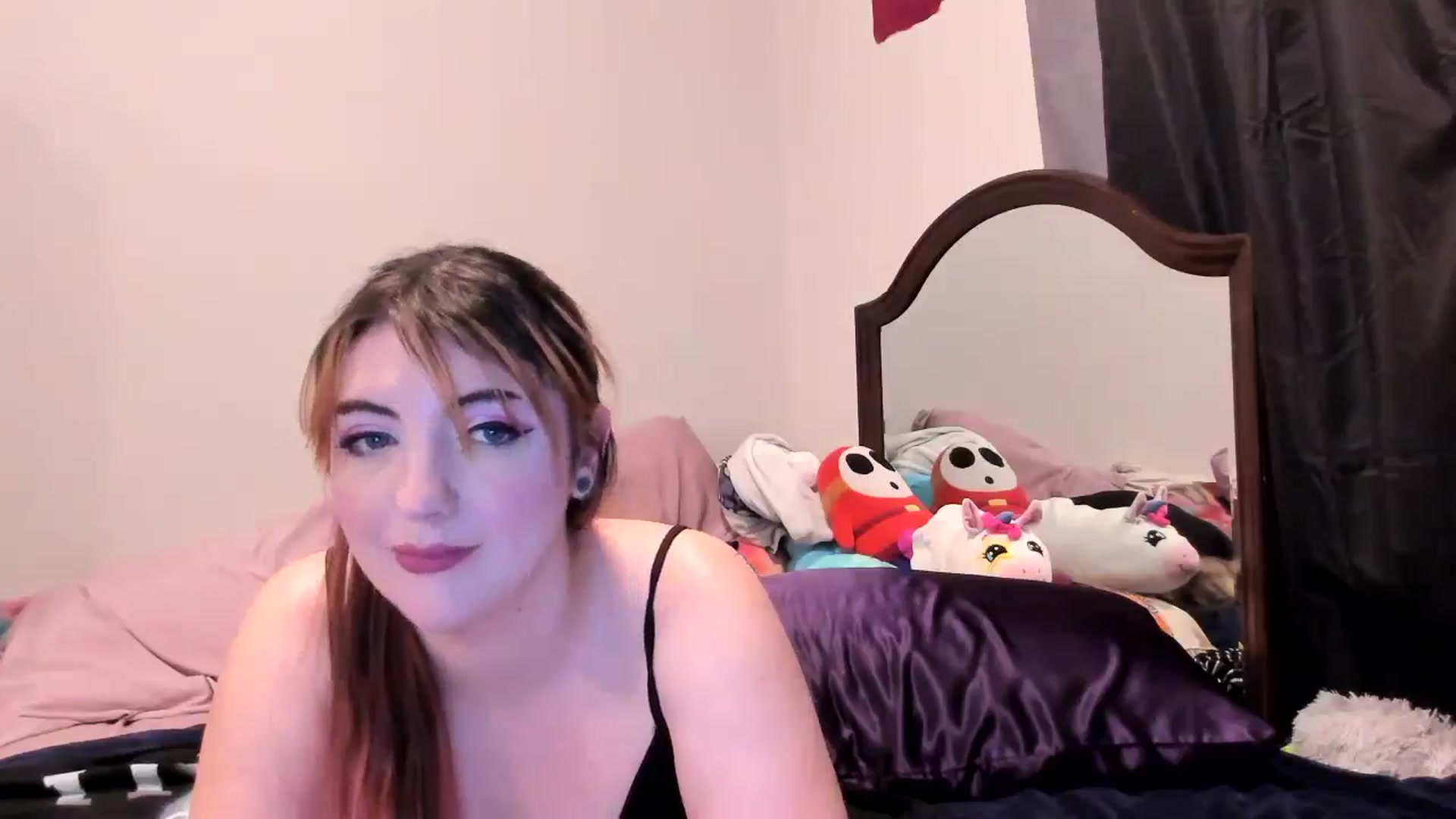 Gallery image thumbnail from LunaFlowers's myfreecams stream on, 01/02/2025, 09:10 image 18 of 20