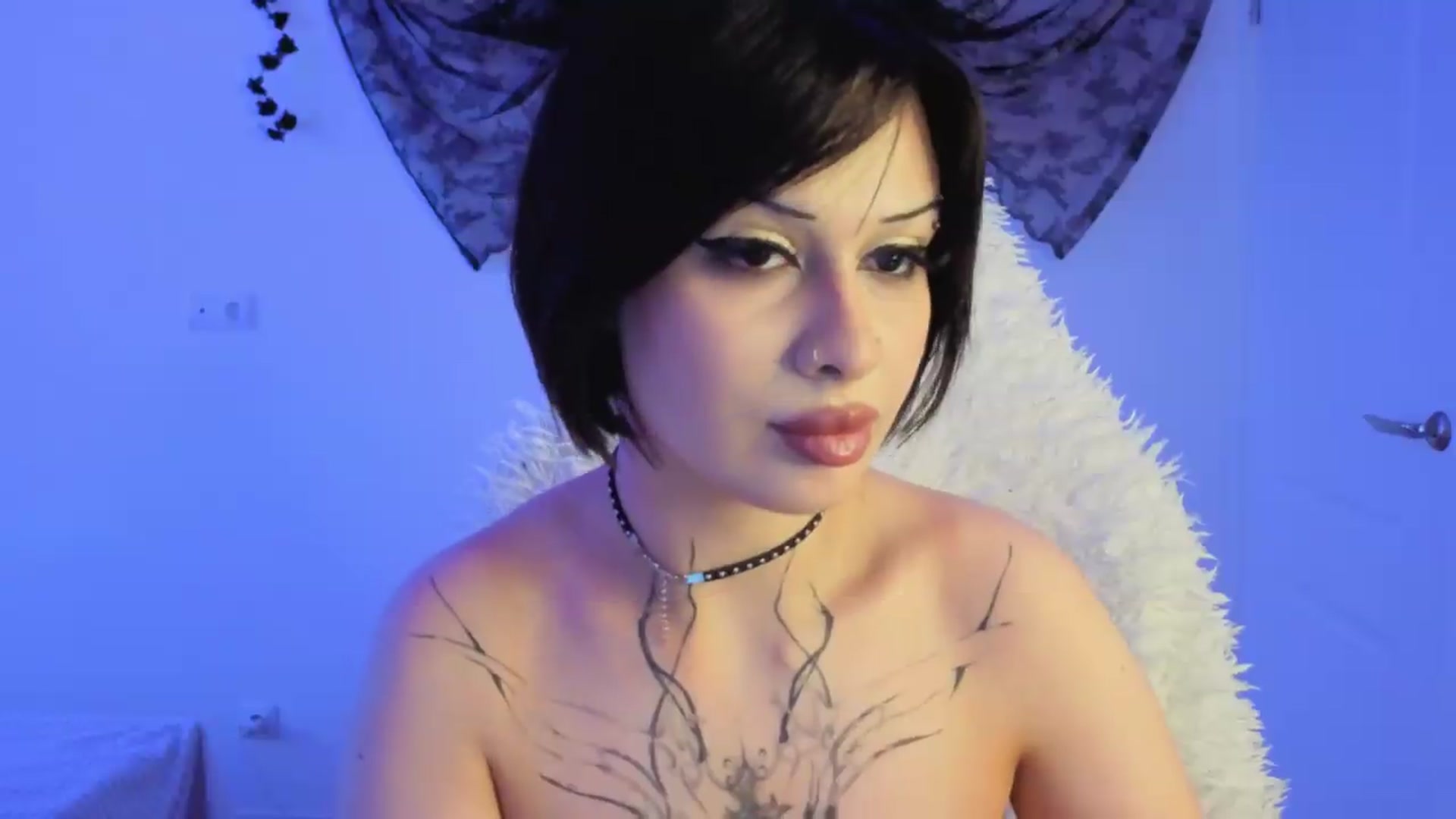 Gallery image thumbnail from LunaGothGirl's myfreecams stream on, 07/07/2026, 10:02 image 15 of 20