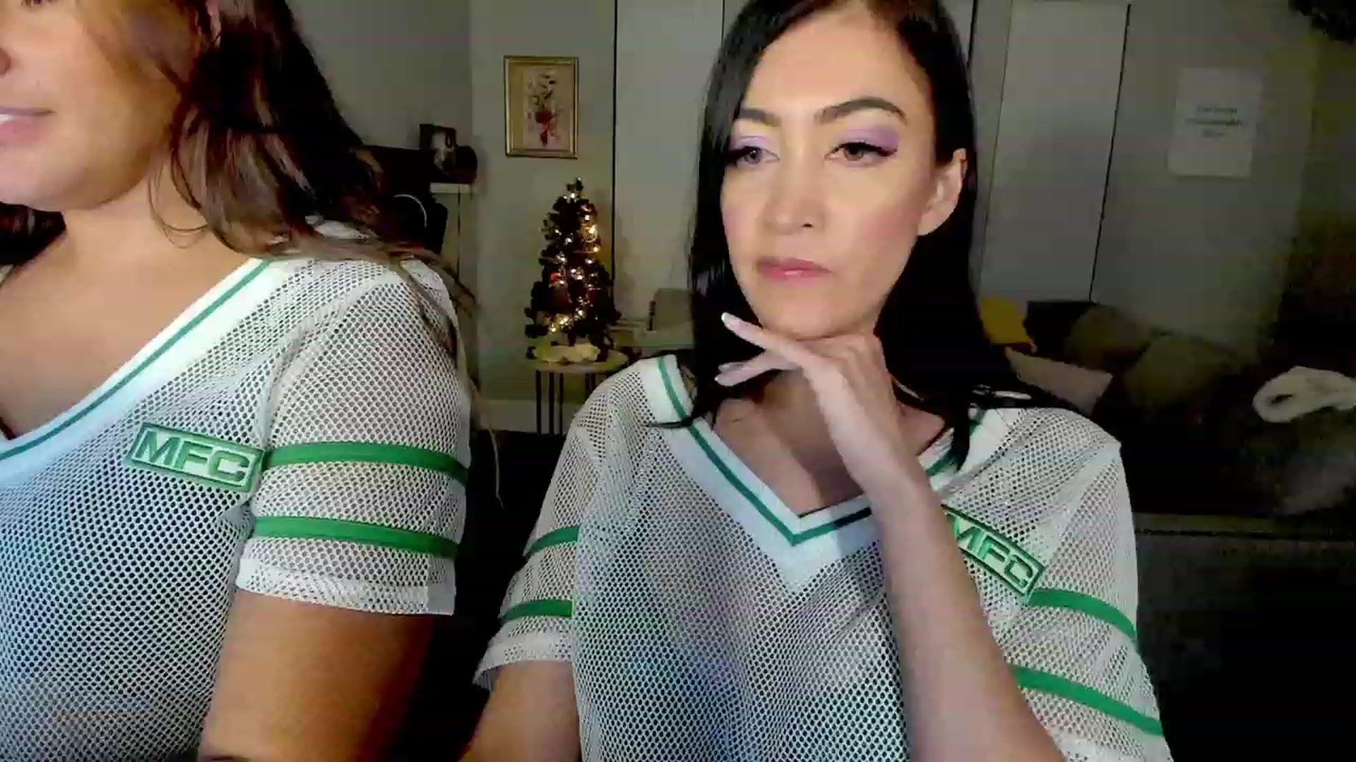 Gallery image thumbnail from LunaHayes's myfreecams stream on, 11/28/2022, 03:52 image 1 of 20