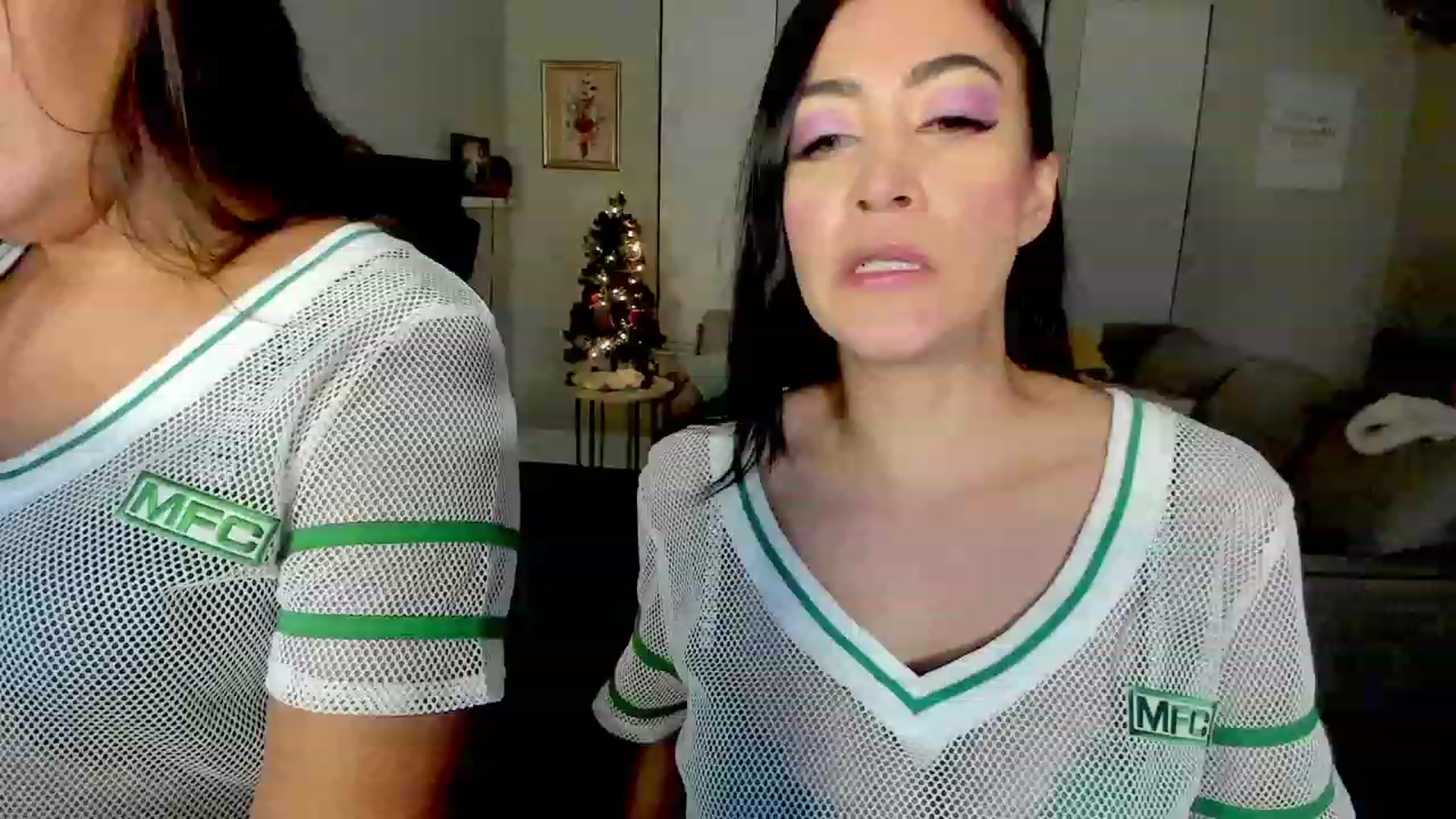 Gallery image thumbnail from LunaHayes's myfreecams stream on, 11/28/2022, 03:52 image 9 of 20