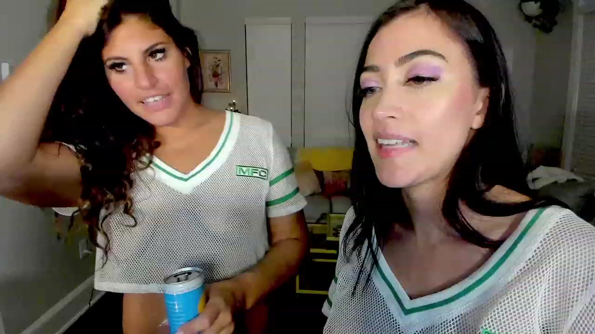 Gallery image thumbnail from LunaHayes's myfreecams stream on, 11/28/2022, 05:15 image 3 of 20